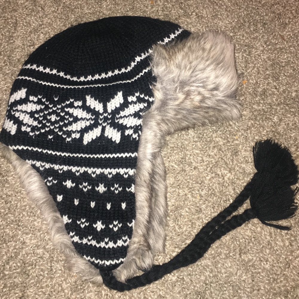 H&M winter hat with flaps